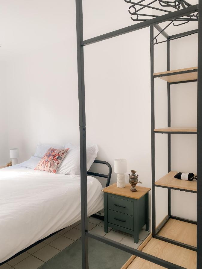 Au Nom De La Rose, Beau 3 Pieces En Centre-ville Apartment