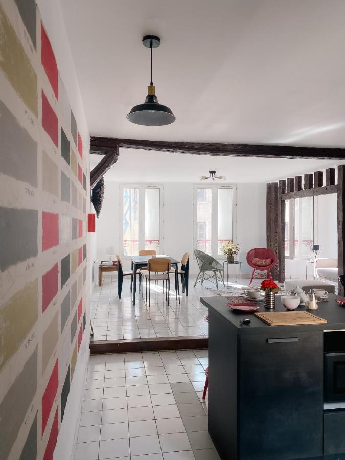 Apartment Au Nom De La Rose, Beau 3 Pieces En Centre-ville Provins
