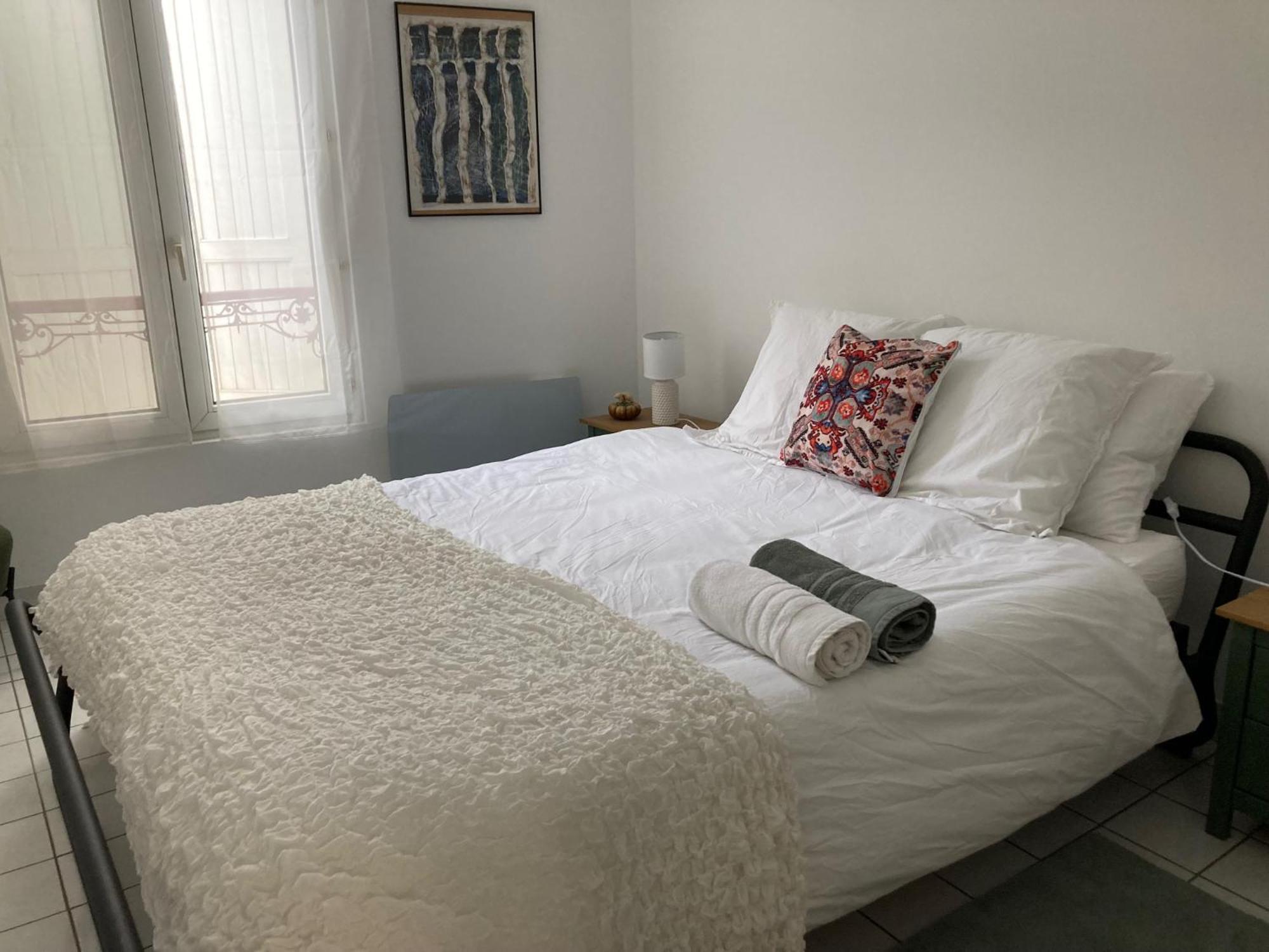 Au Nom De La Rose, Beau 3 Pieces En Centre-ville Apartment Provins